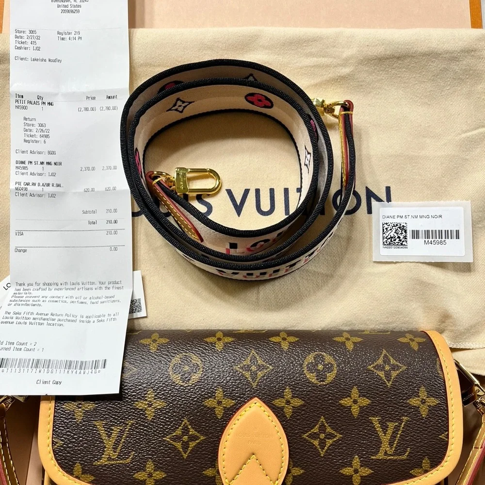 🔥Authentic Louis Vuitton Diane 🔥 - Picture 2 of 8